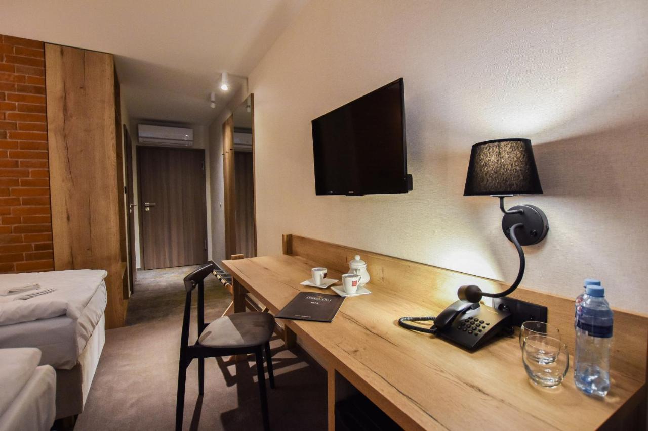 Strzelnica Hotel I Restauracja Starogard Gdański Esterno foto