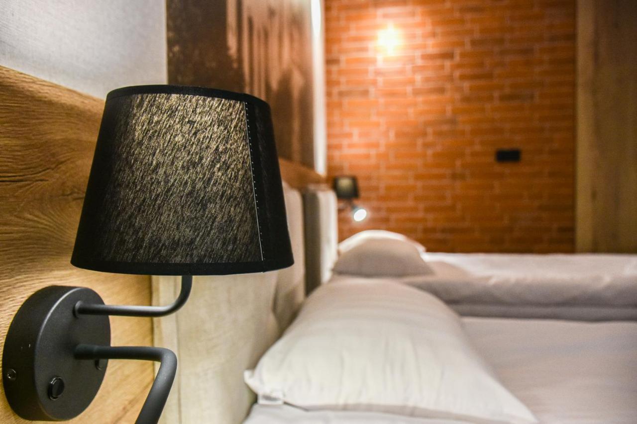Strzelnica Hotel I Restauracja Starogard Gdański Esterno foto