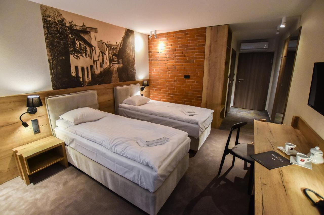 Strzelnica Hotel I Restauracja Starogard Gdański Esterno foto